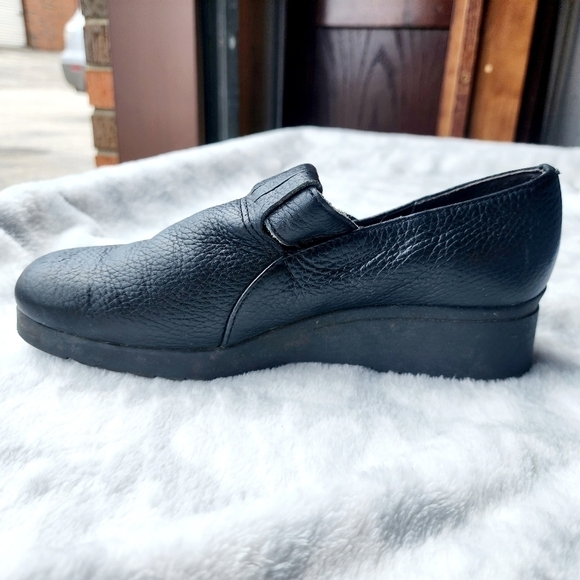 I ♡ Comfort Shoes Hook & Loop Strap Loafer Navy Blue Women's Size 6.5 EUC - Picture 8 of 15